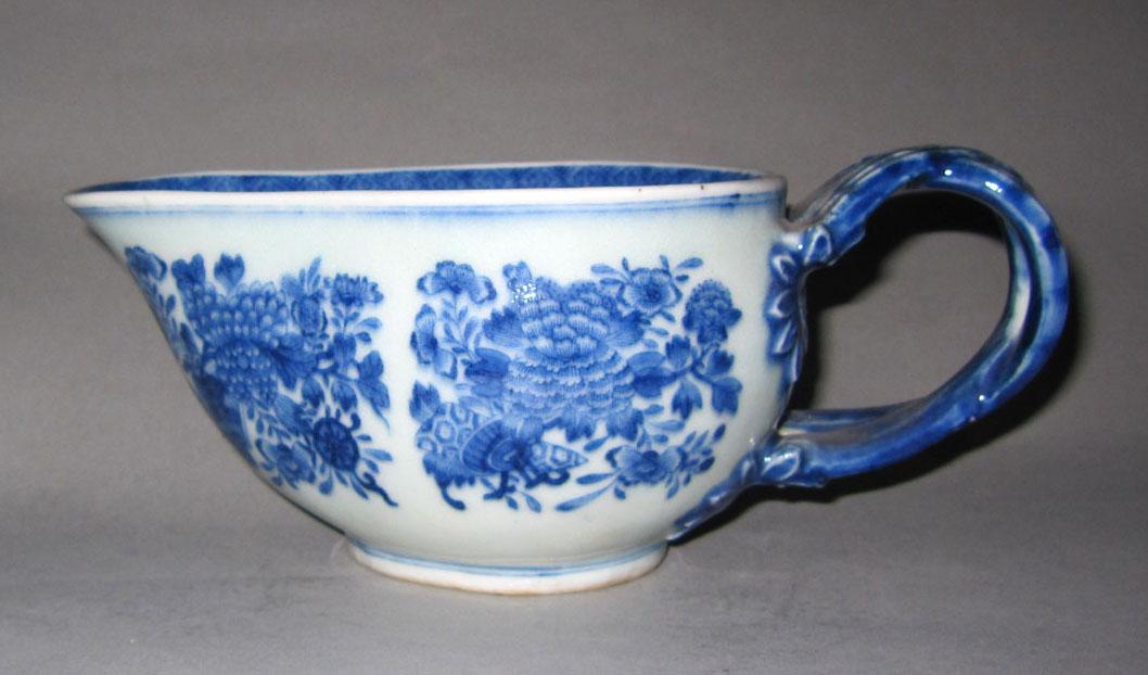 2010.0008.130 A Porcelain sauceboat