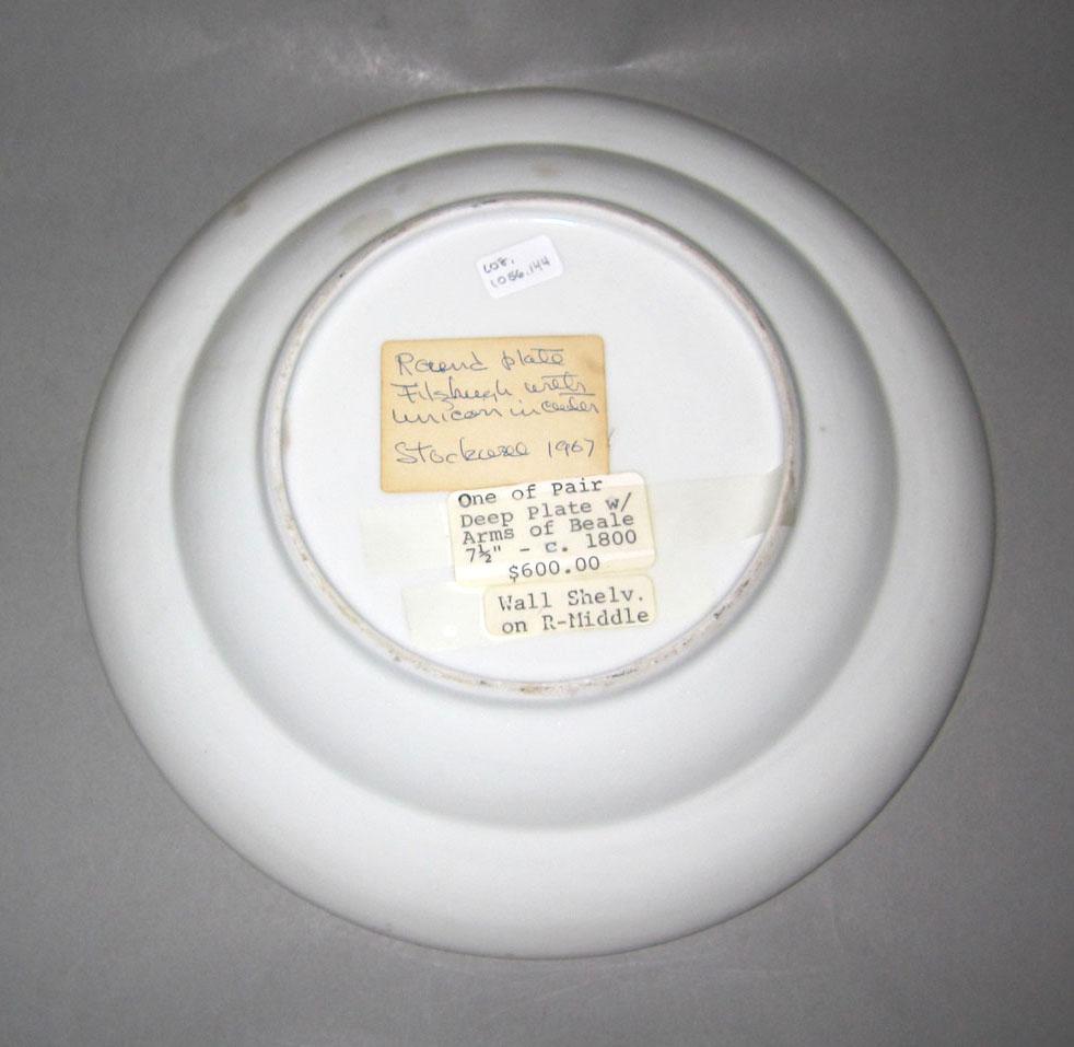 2010.0008.144 Porcelain plate underside