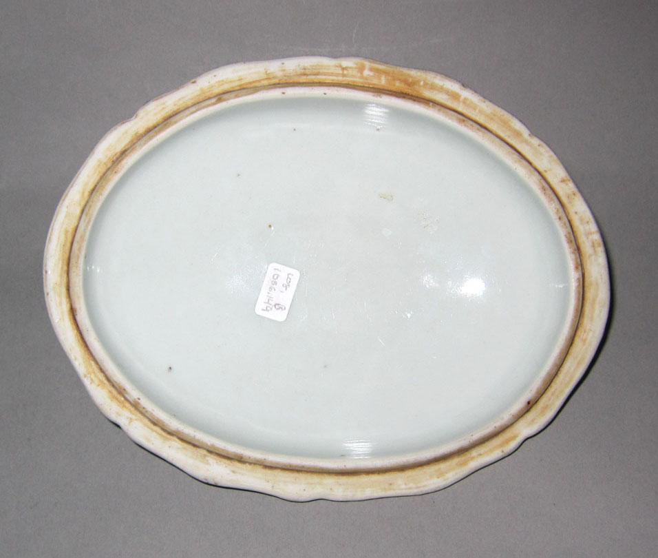 2010.0008.149 B Porcelain tureen underside
