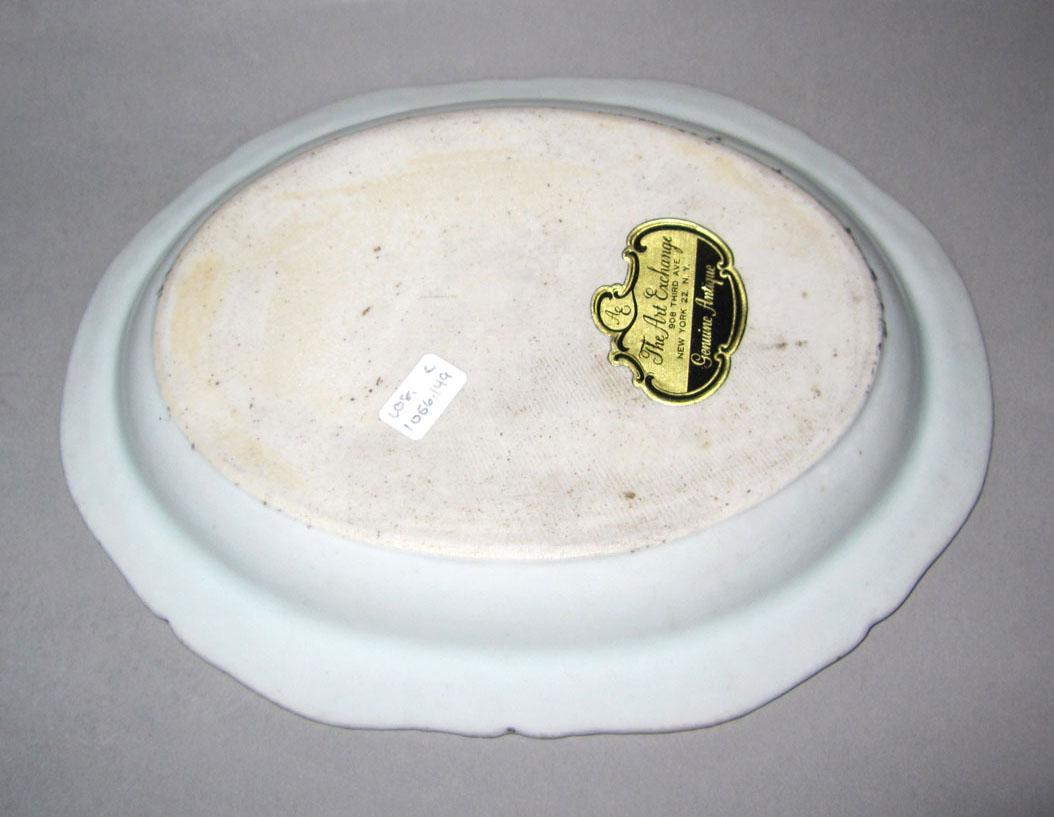 2010.0008.149 C Porcelain tureen stand underside