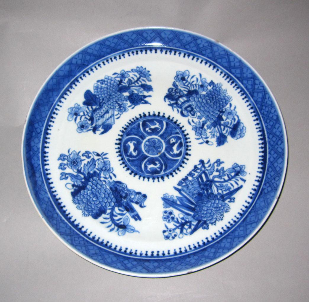 2010.0008.151 Porcelain plate