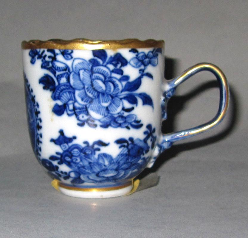 2010.0008.058.006 Porcelain coffee cup