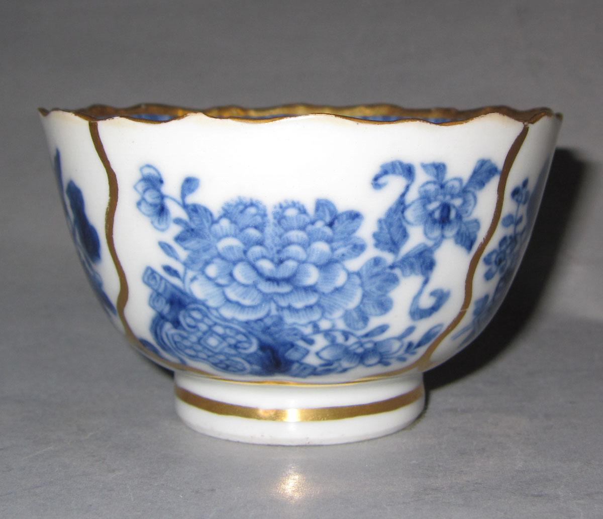 2010.0008.034 A Porcelain teabowl