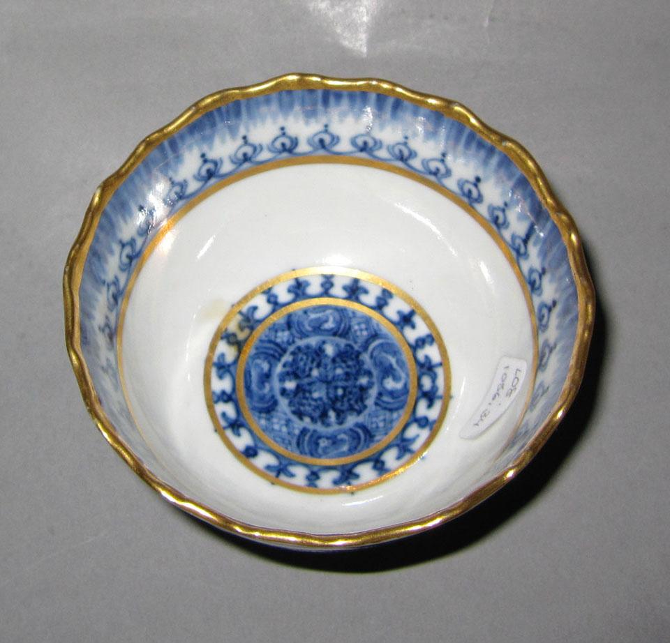 2010.0008.034 A Porcelain teabowl top