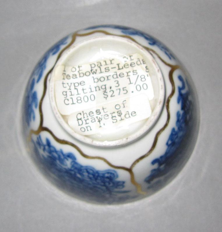 2010.0008.035 A Porcelain teabowl underside