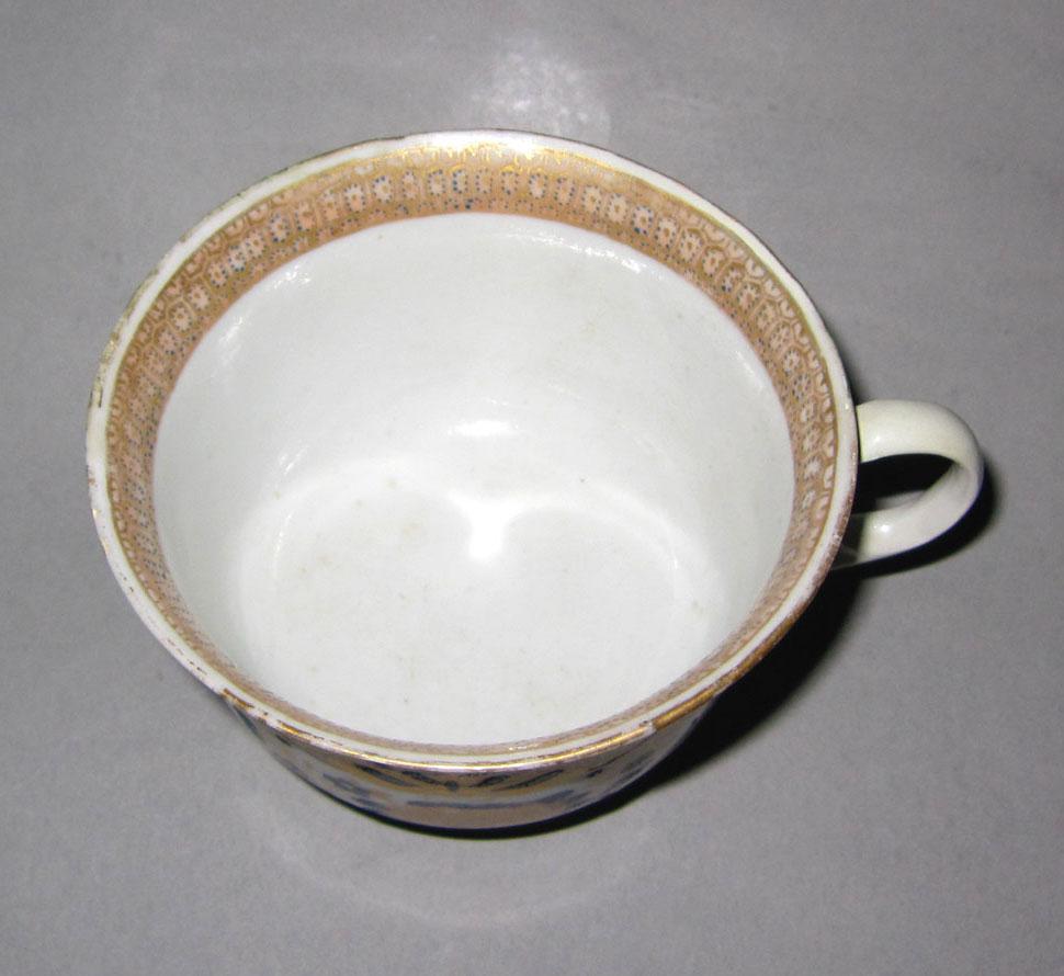 2010.0008.041 A Porcelain teacup top