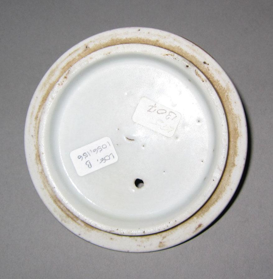 2010.0008.156 B Porcelain teapot underside