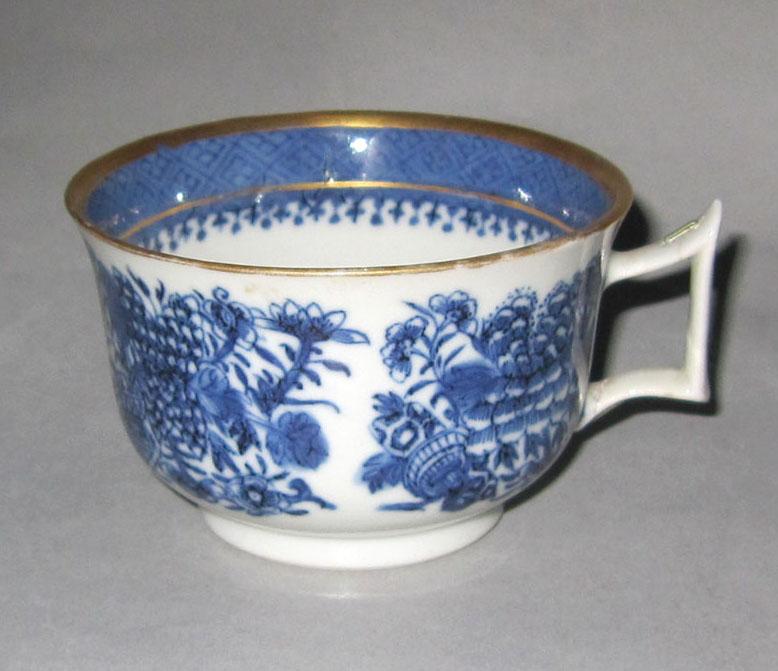 2010.0008.048 A Porcelain teacup