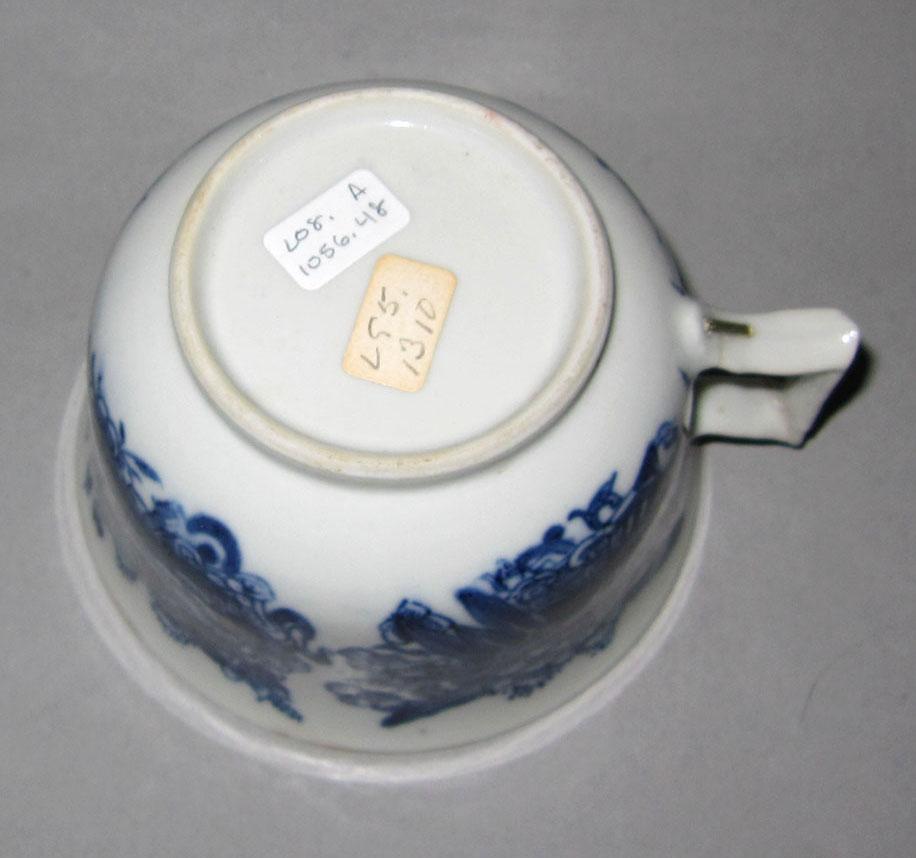 2010.0008.048 A Porcelain teacup underside