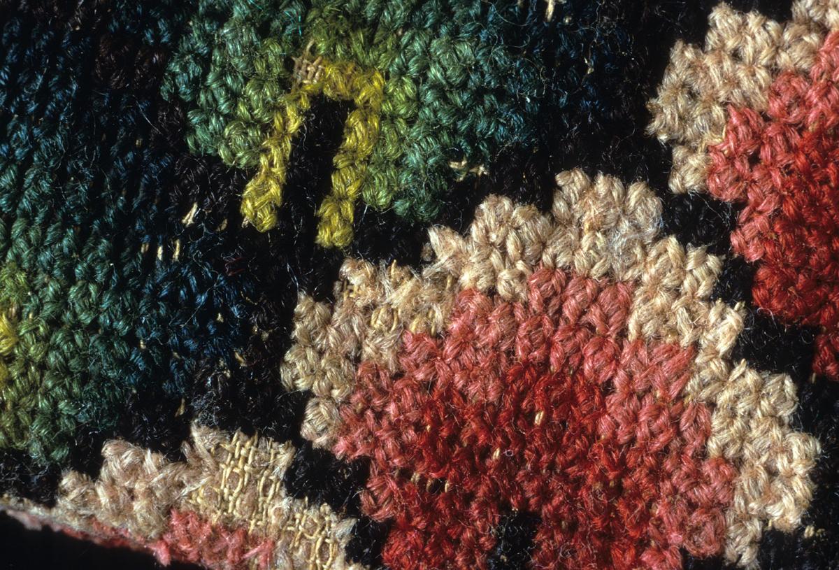 1953.0060 Pocketbook, Detail