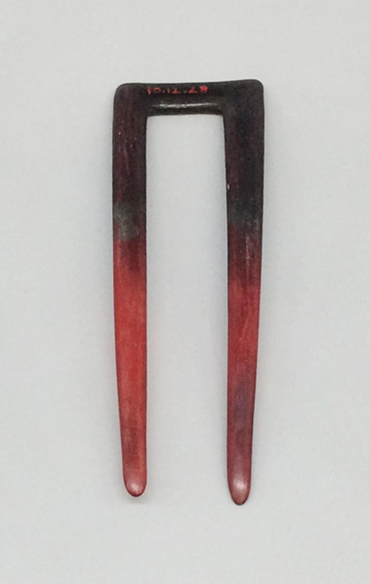 2010.0012.028 Comb, view 2