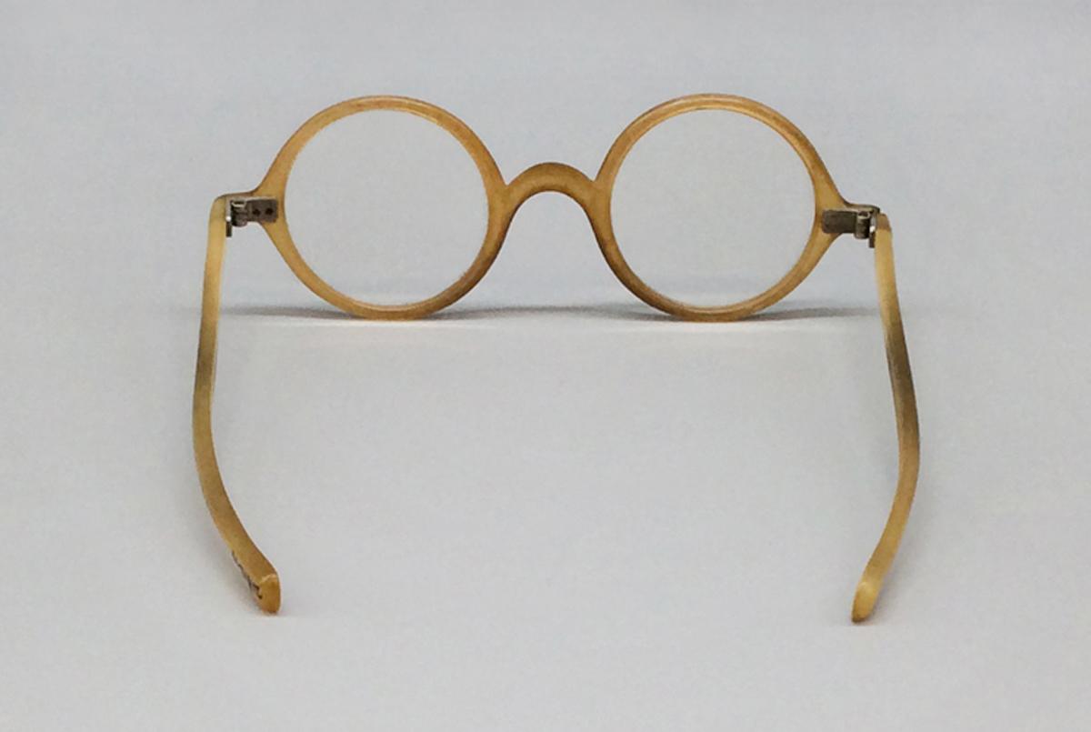 2010.0012.040 Spectacles, view 2