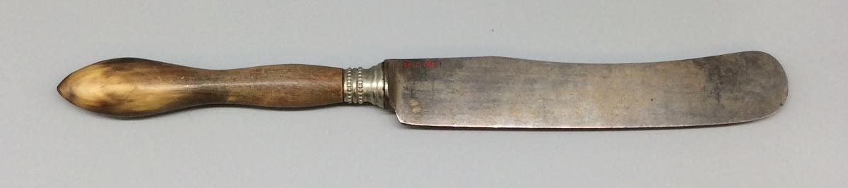 2010.0012.064.001 Knife, view 2