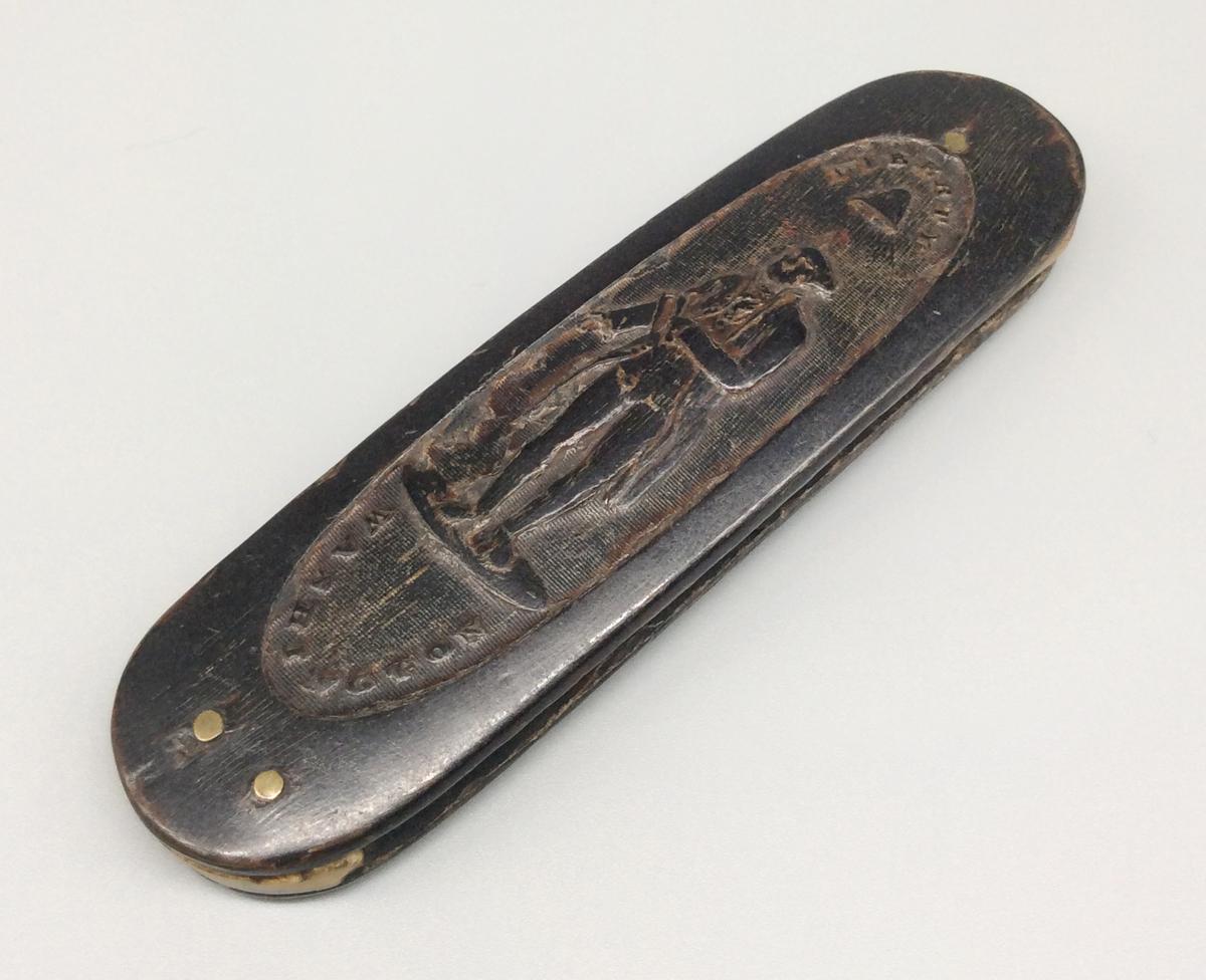 1953.0061 Comb, view 1
