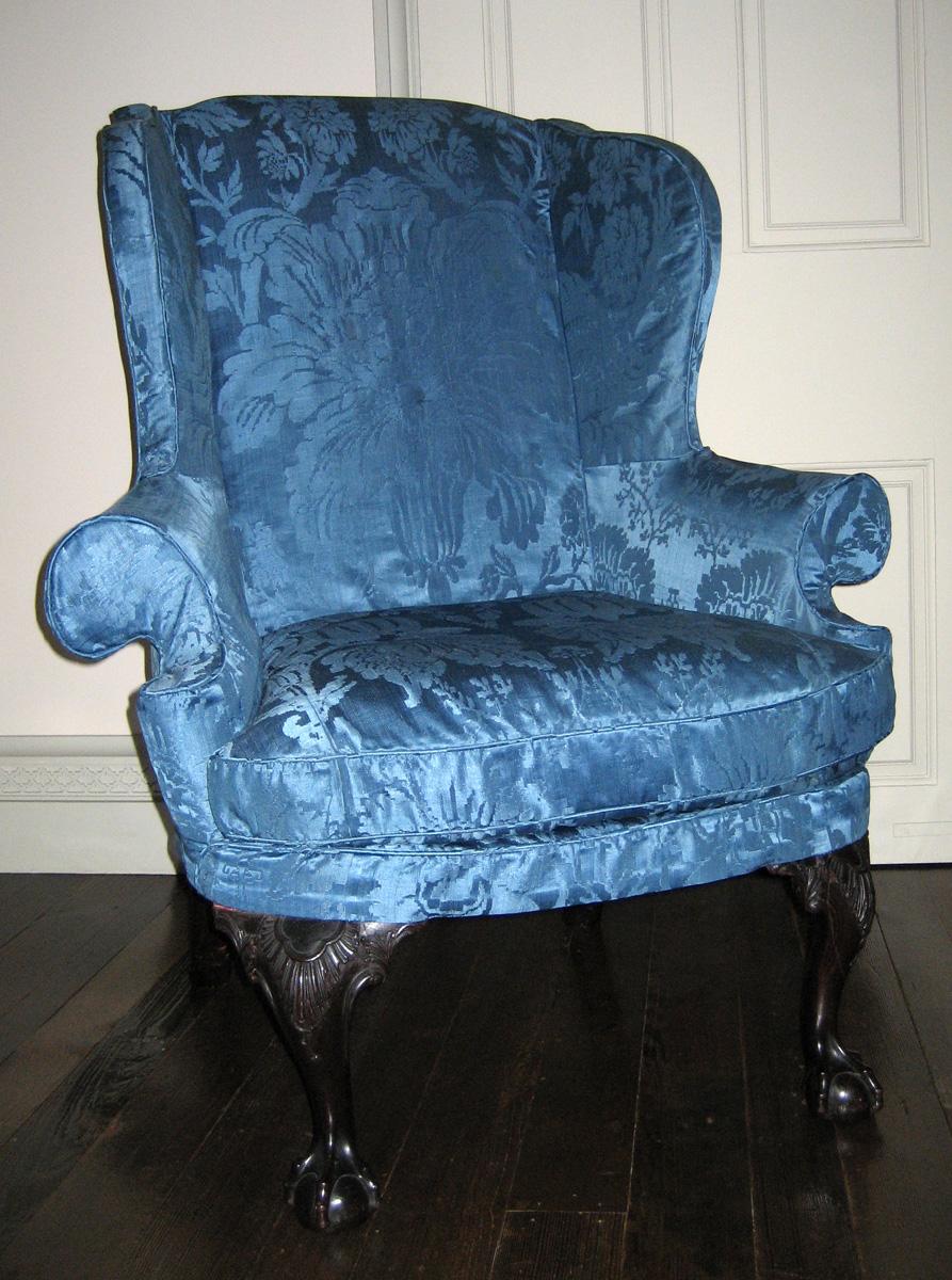 1959.1202 easy chair with slip cover view 3