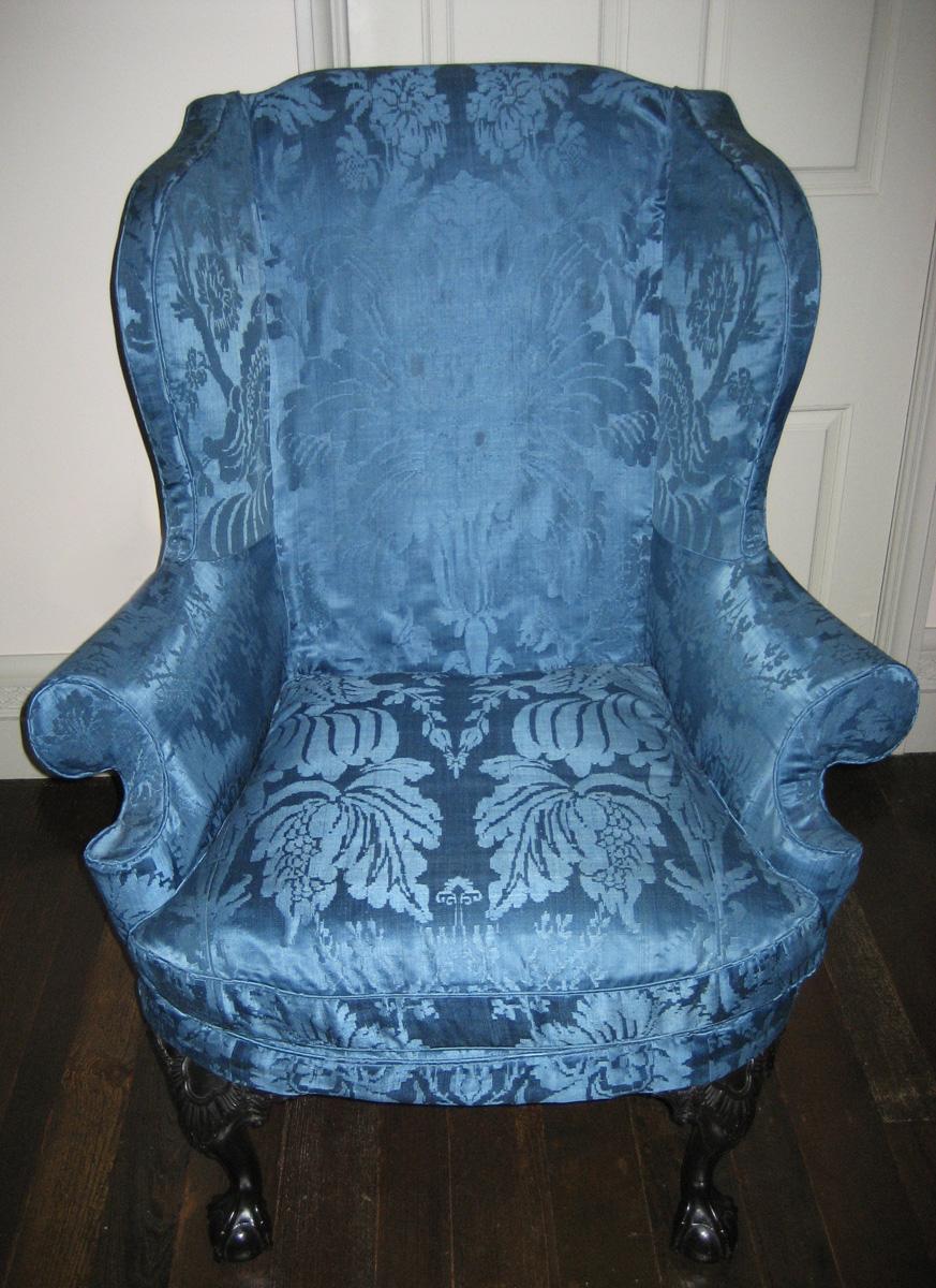 1959.1202 easy chair with slip cover view 1