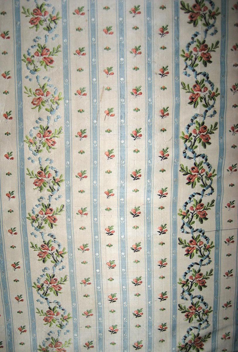 1957.0652 slip cover detail 1