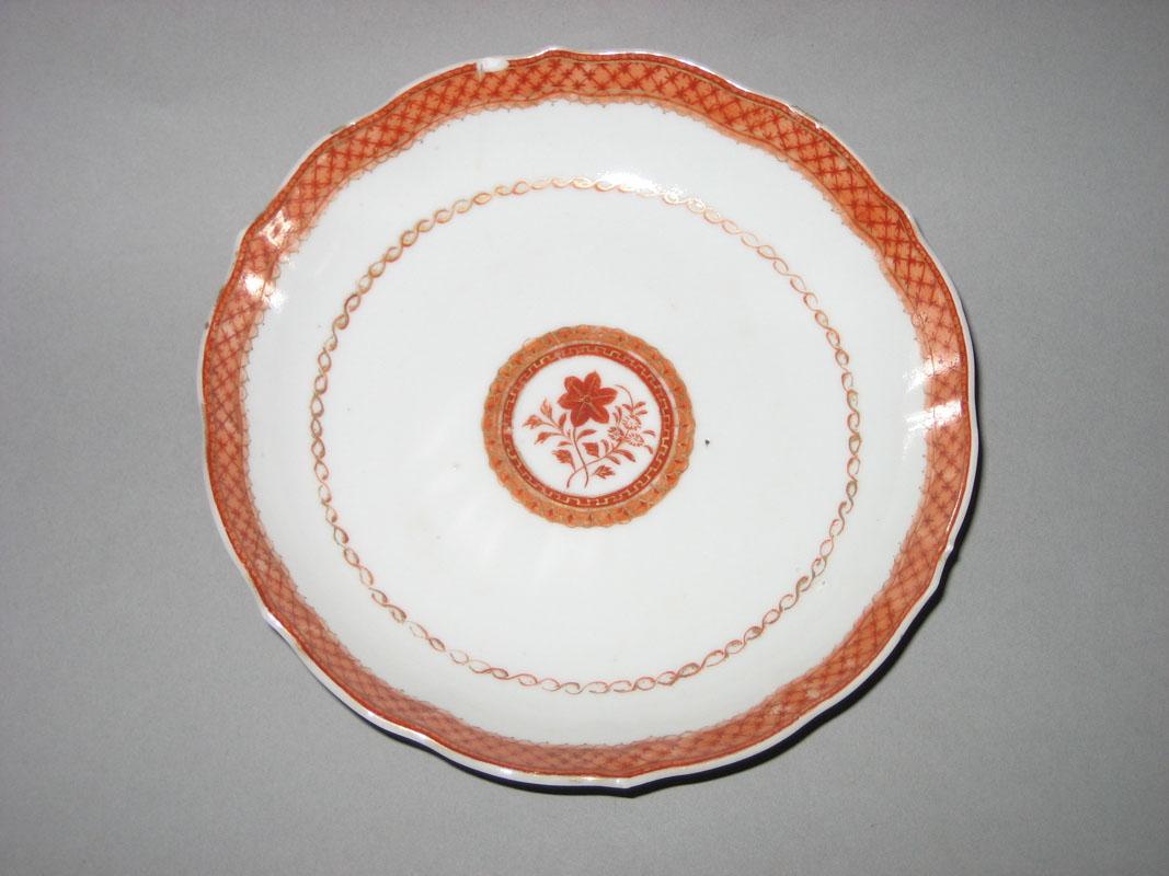 1963.2546.002 Saucer