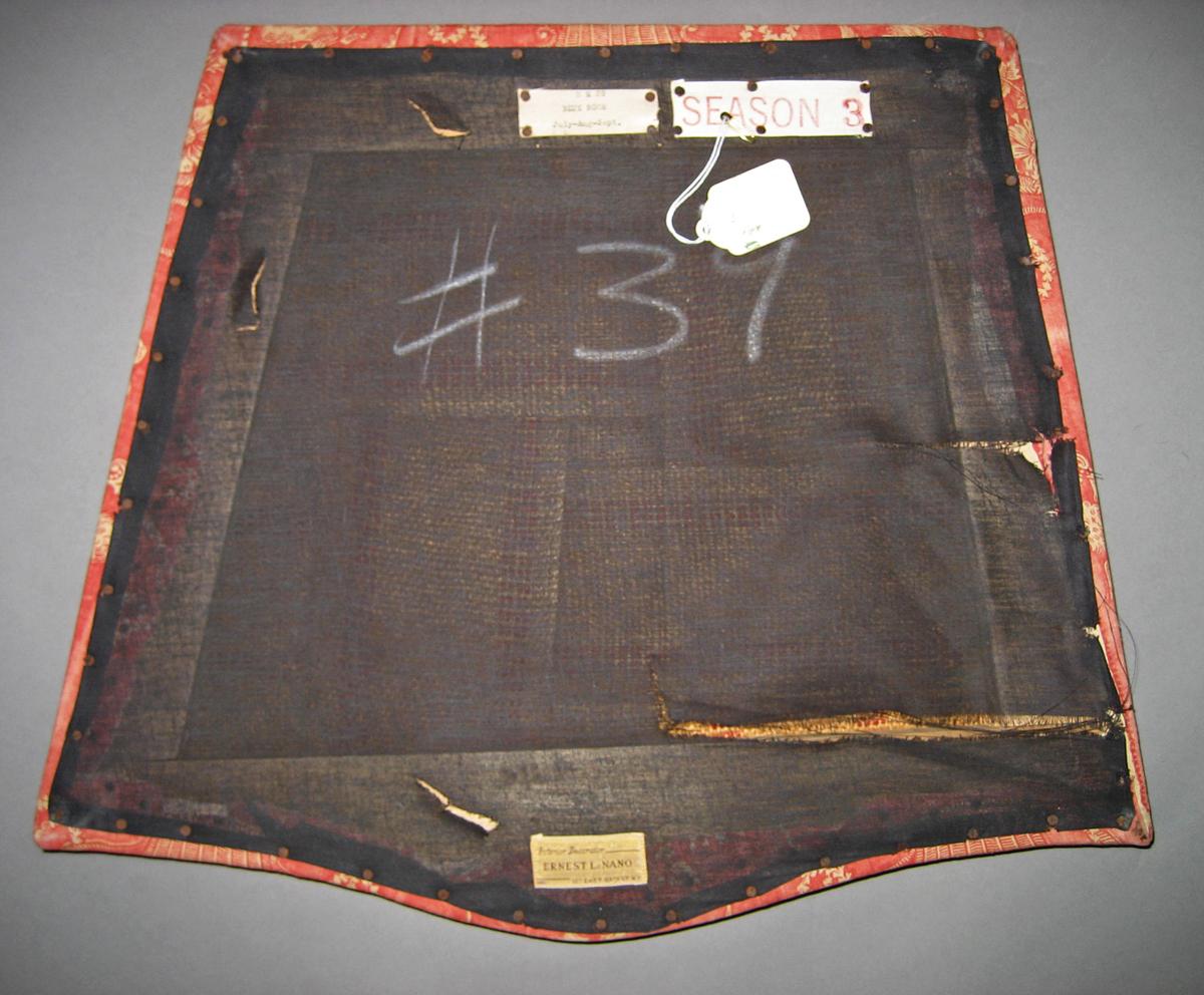 1969.5517 slip seat on chair 1957.1008 reverse