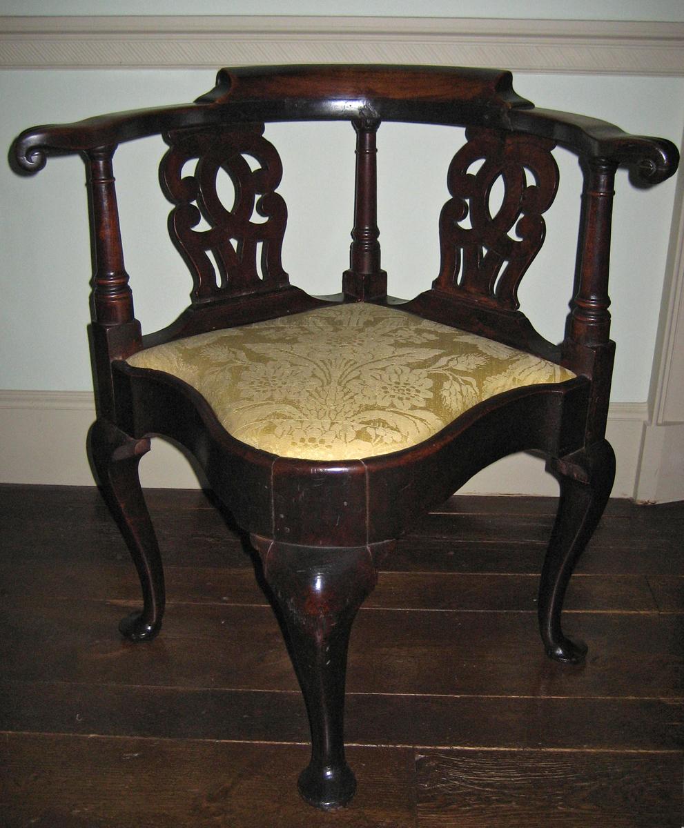 1959.2641 Corner chair and 1969.5522 slip seat view 2