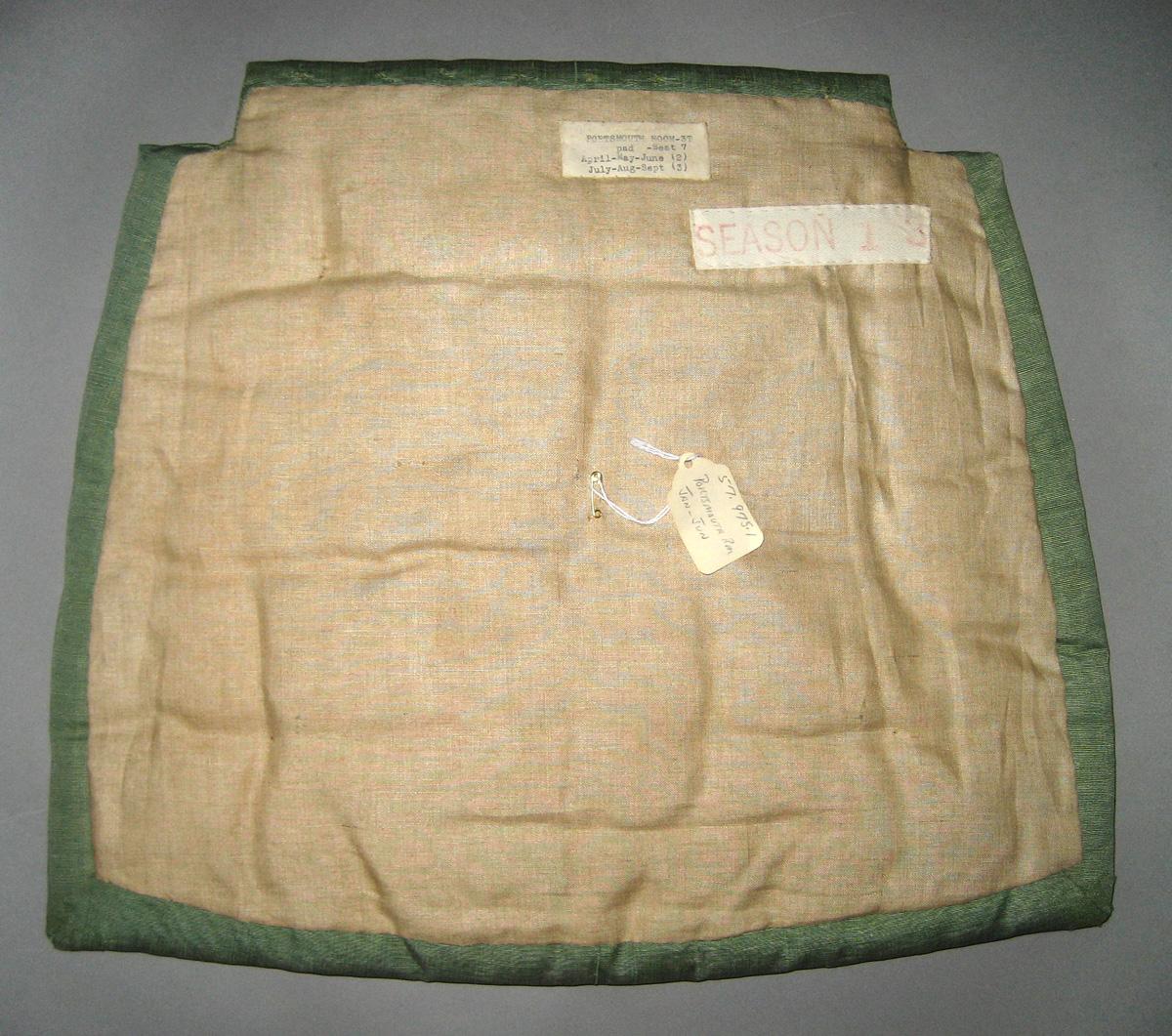 1969.5528.001 cushion for 1957.0975.001 view 2