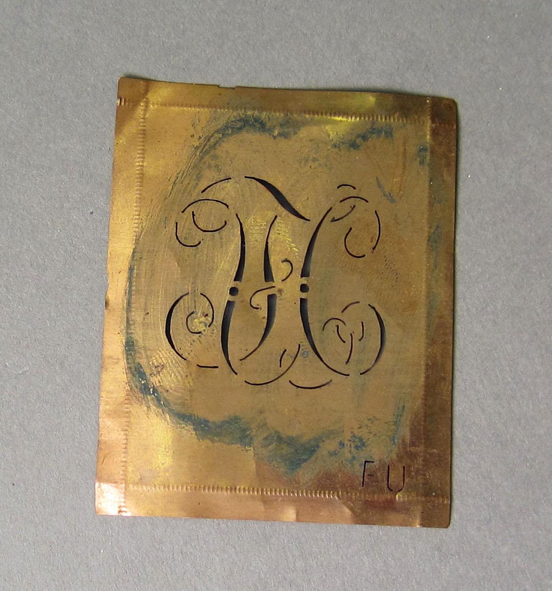 2009.0050 Tool (for needlework), view 1