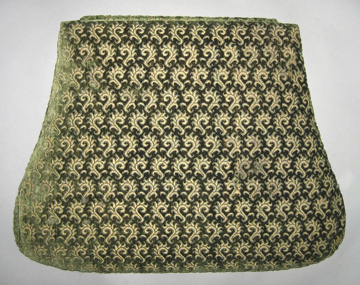 1969.8817 Slip seat, view 1