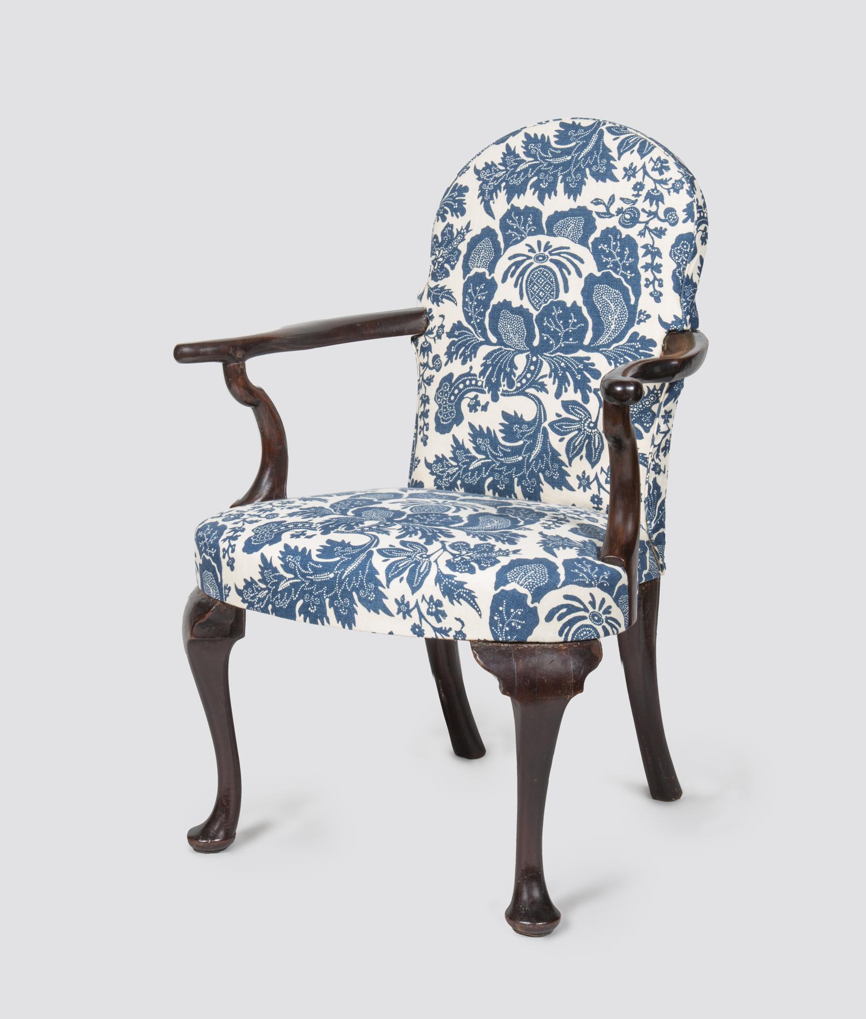 1958.2596 Chair, view 4