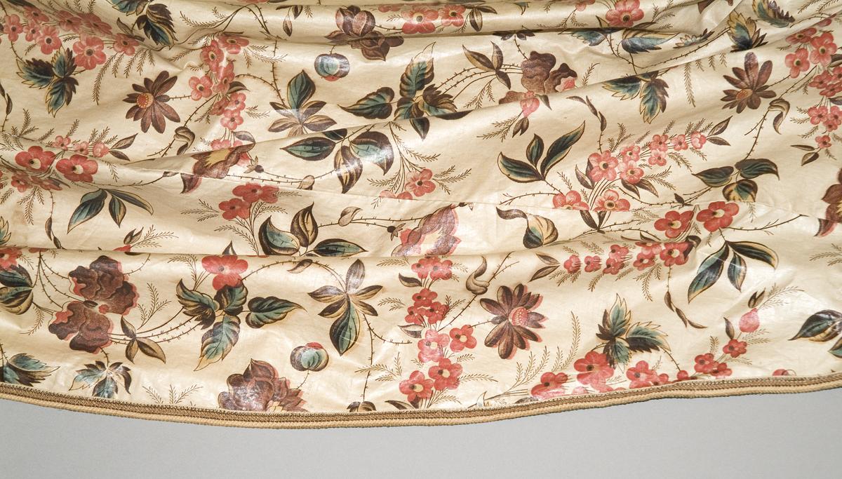 1957.1282 Bed hanging, valance