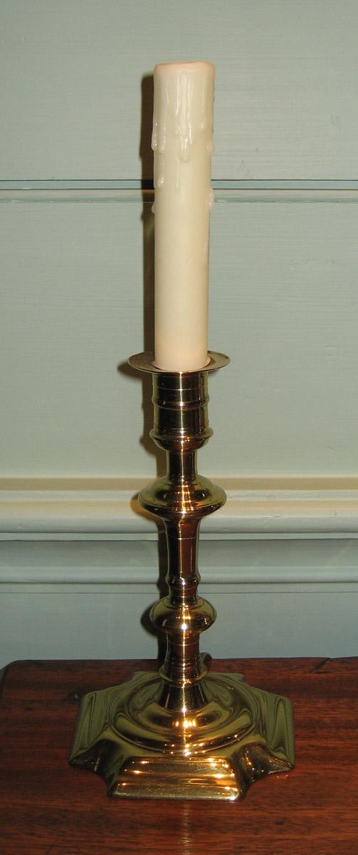 1958.2605.001 Candlestick