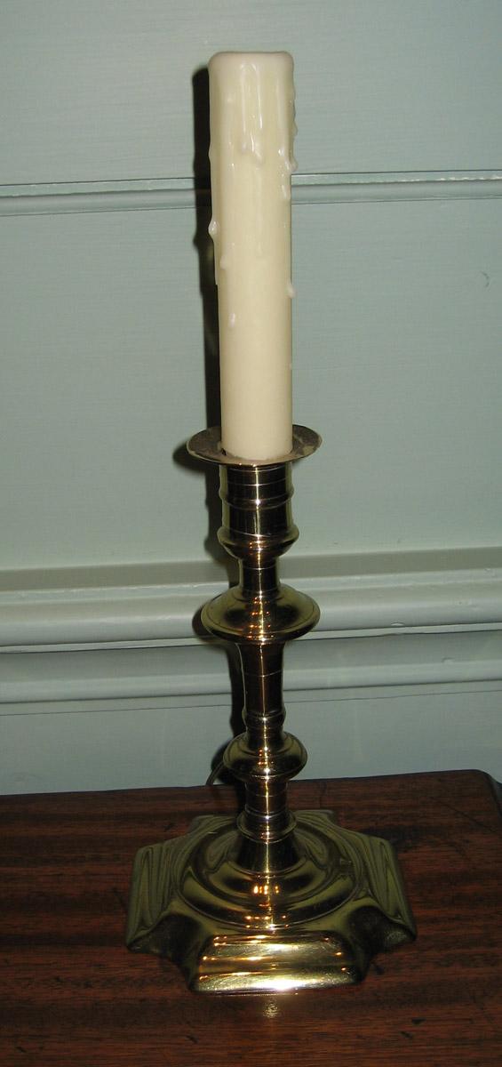 1958.2605.002 Candlestick