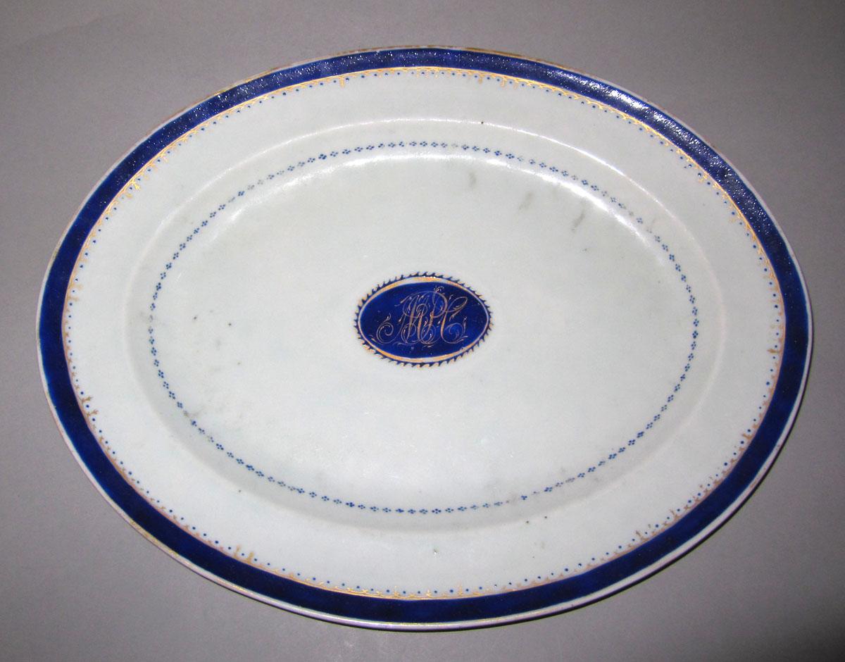 1996.0004.018.001 C Porcelain tureen stand
