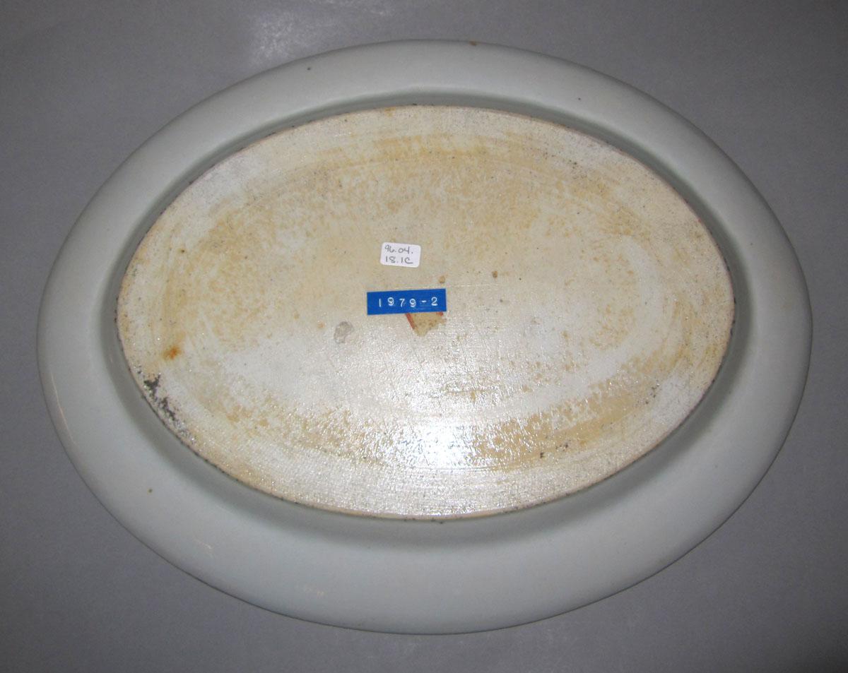 1996.0004.018.001 C Porcelain tureen stand underside